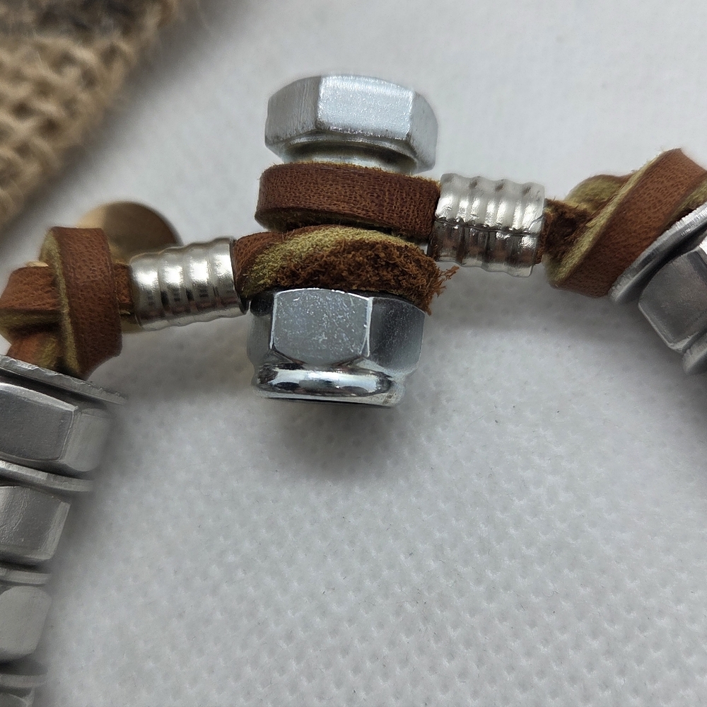 GiuliA Creations A Chunky Silver Nuts and Brown Leather Bracelet - Picture 4 of 9
